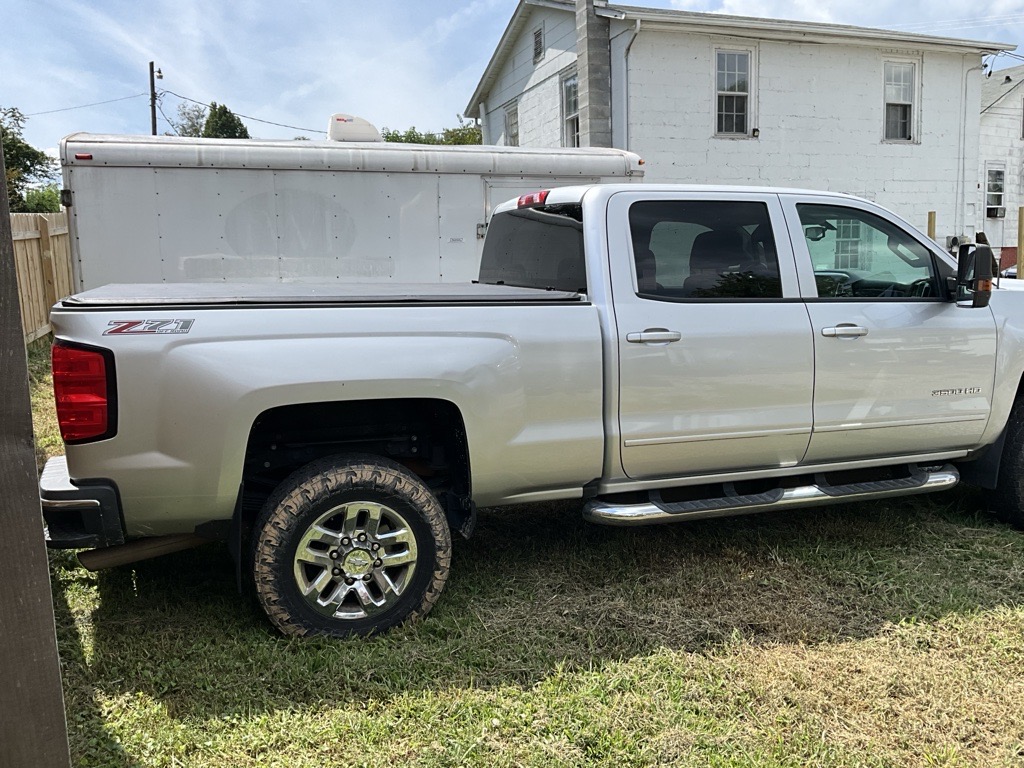 2017 Chevrolet Silverado1